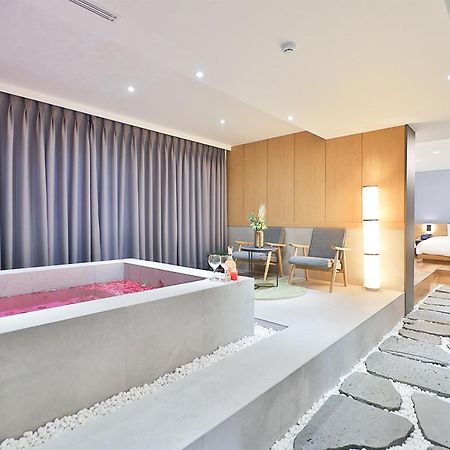 Custom Hotel Ilsan Ni Exteriér fotografie