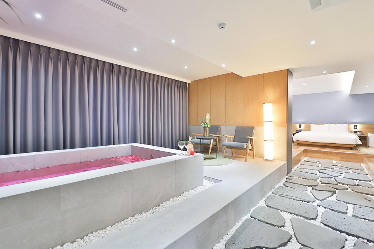 Custom Hotel Ilsan Ni Exteriér fotografie